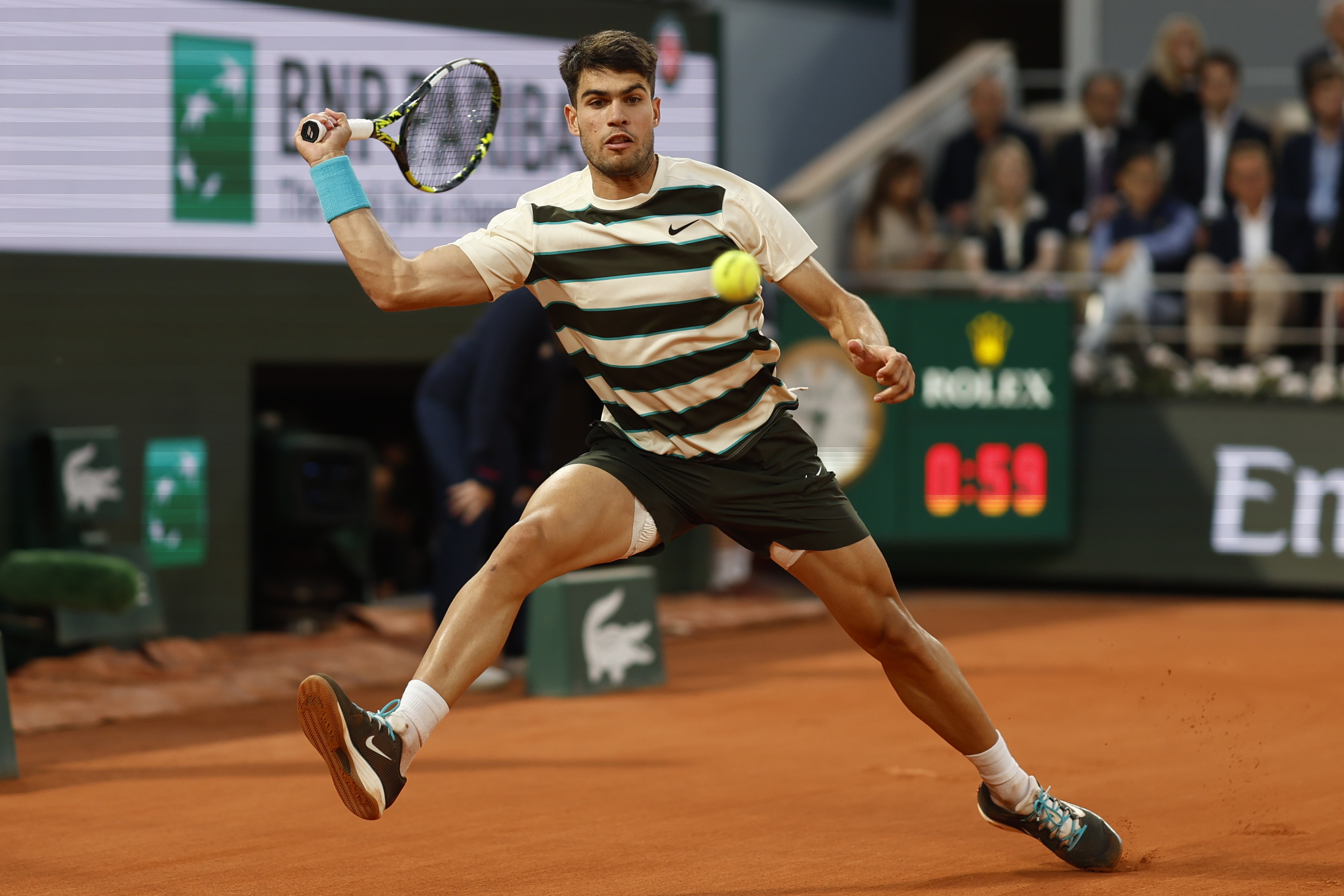 包含欧洲网球队轻取英国网球队,阿尔卡拉斯送出助攻的词条 包含欧洲网球队轻取英国网球队,阿尔卡拉斯送出助攻的词条