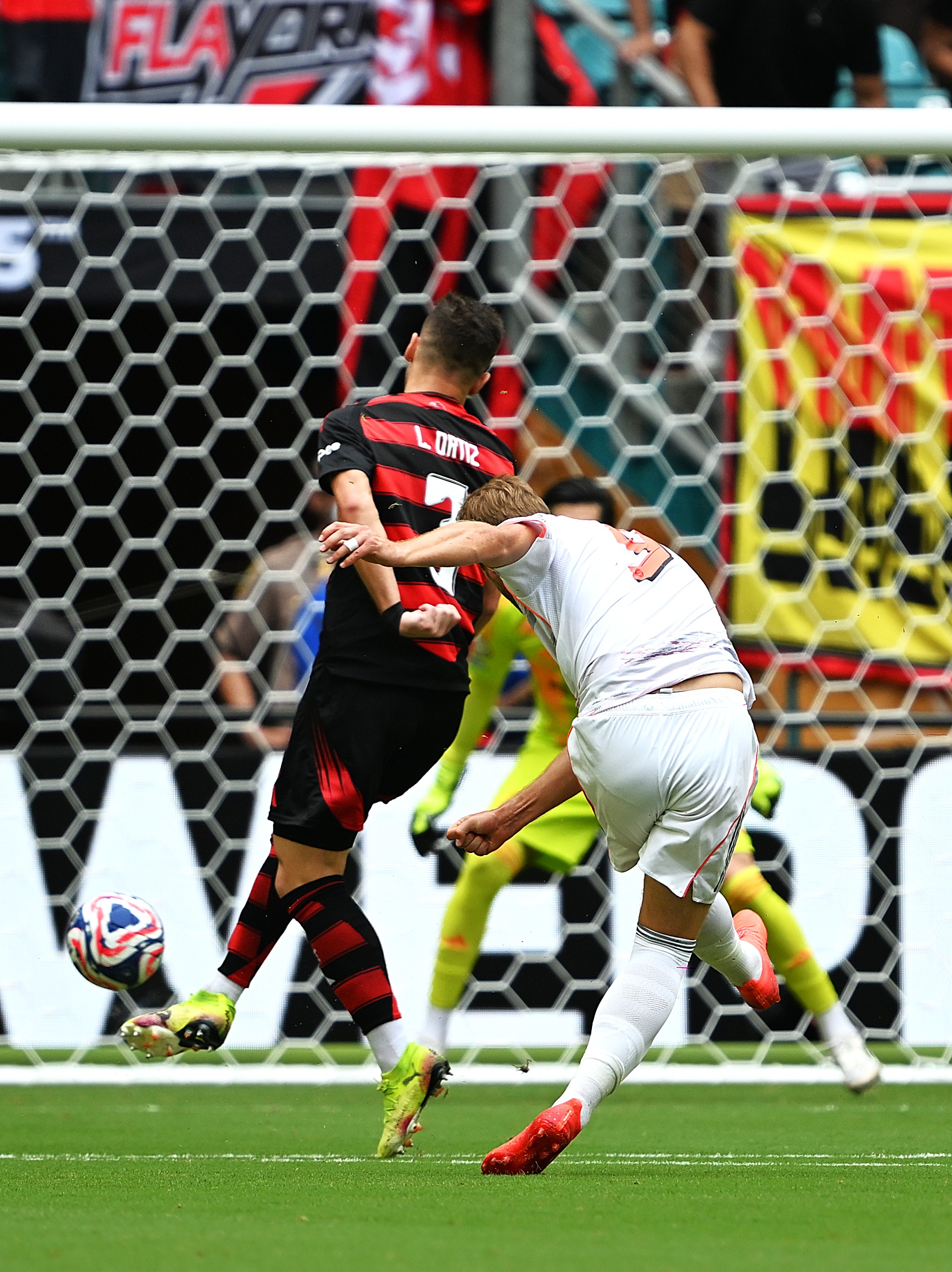 利物浦险胜,击退拜仁 利物浦险胜,击退拜仁