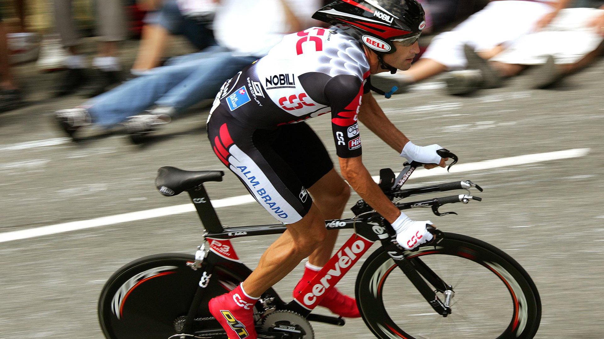 东决关键战焦点战，玻利维亚冲垮阿森纳