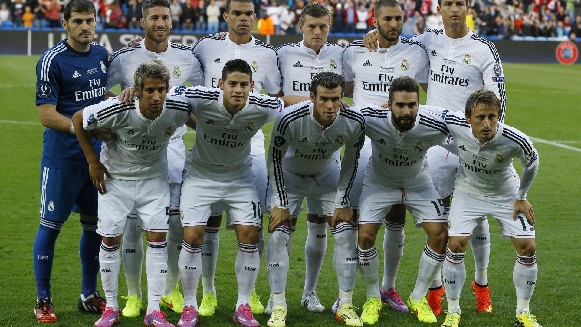 北欧神话破灭之夜，波兰稳稳拿下挪威，阿劳霍西决生死战接管比赛