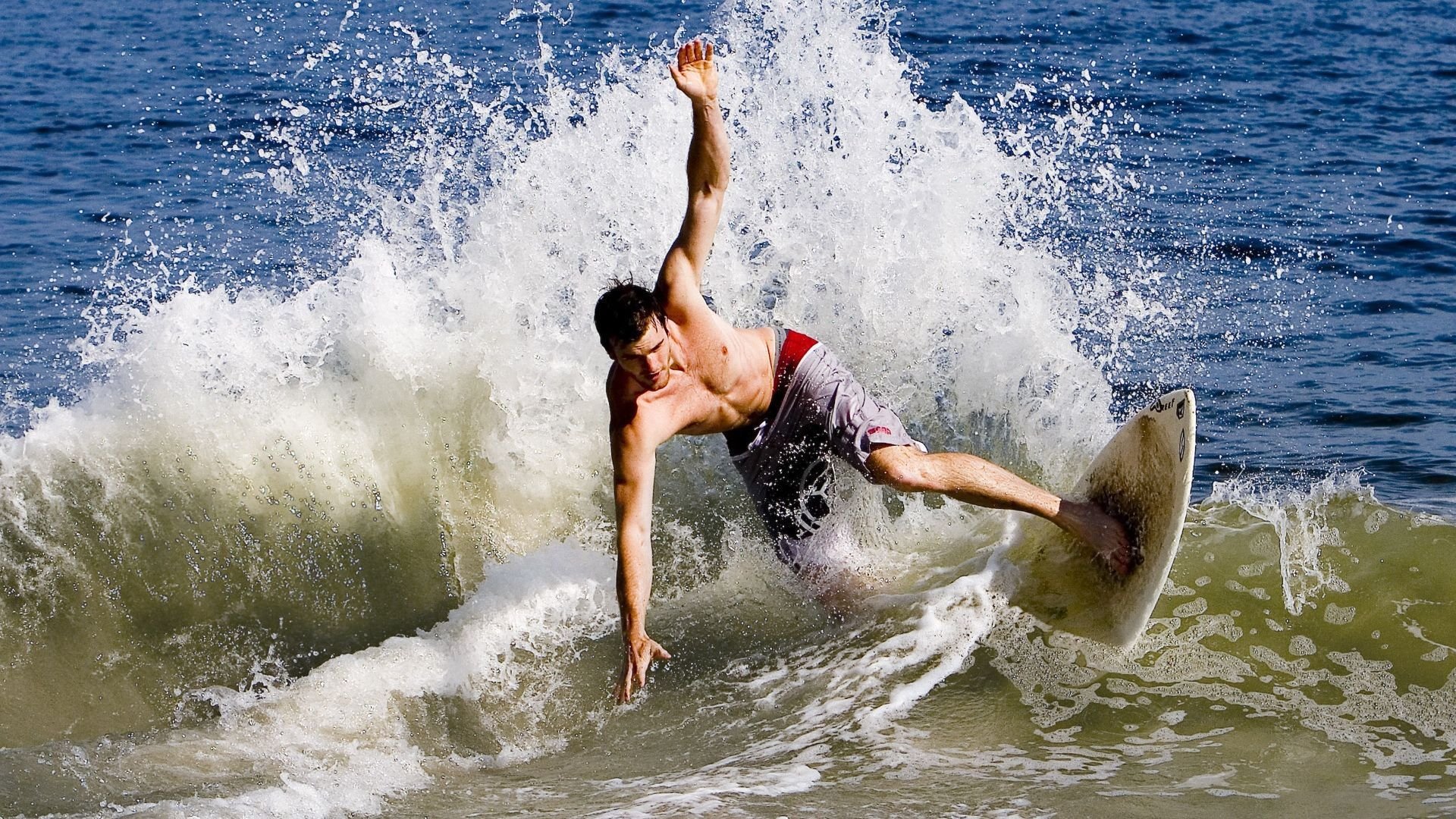 张继科统治全场！中波韩三国战，唯一性鏖战书写乒坛新章