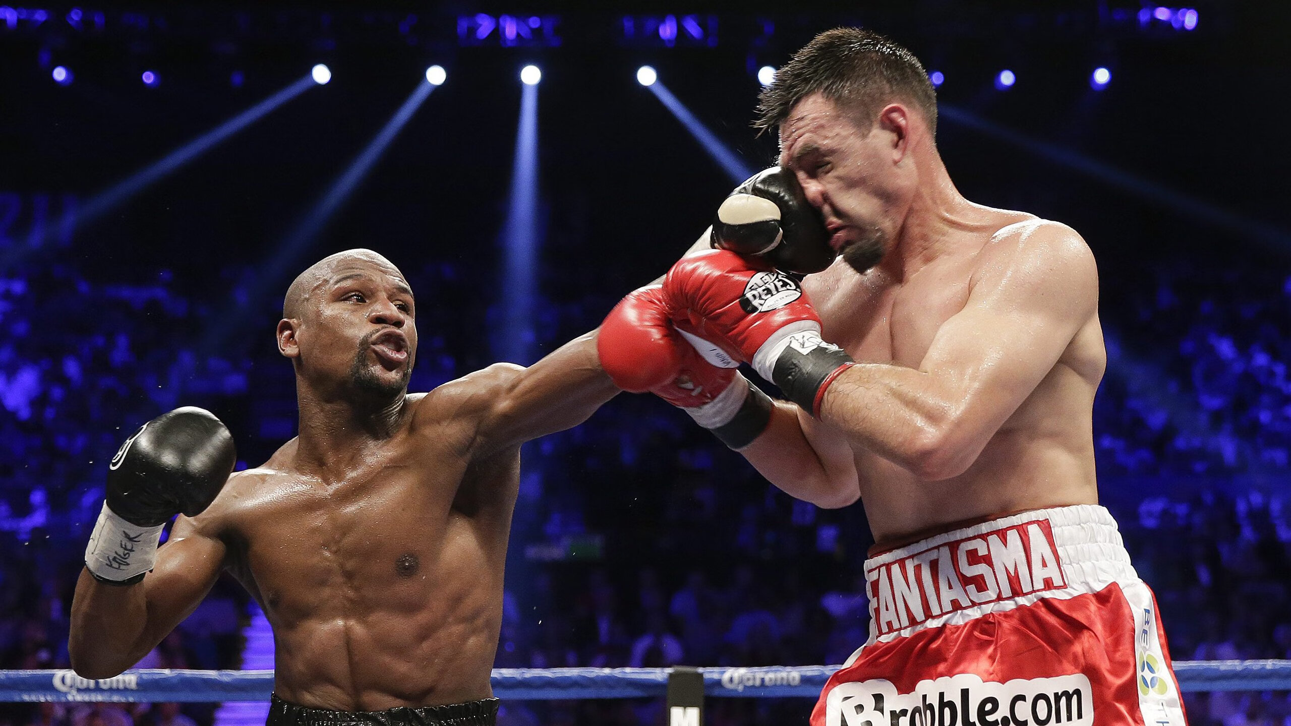 赛道上的逆袭,雷诺鏖战梅赛德斯,汉密尔顿惊艳四座