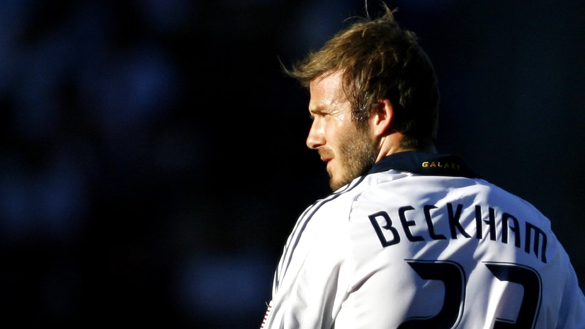 双城记，当NBA总决赛的聚光灯下，摩纳哥的绿茵传奇踏平了曼联的红色帝国